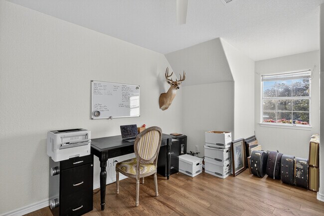 Building Photo - 435 Oxbow Trail