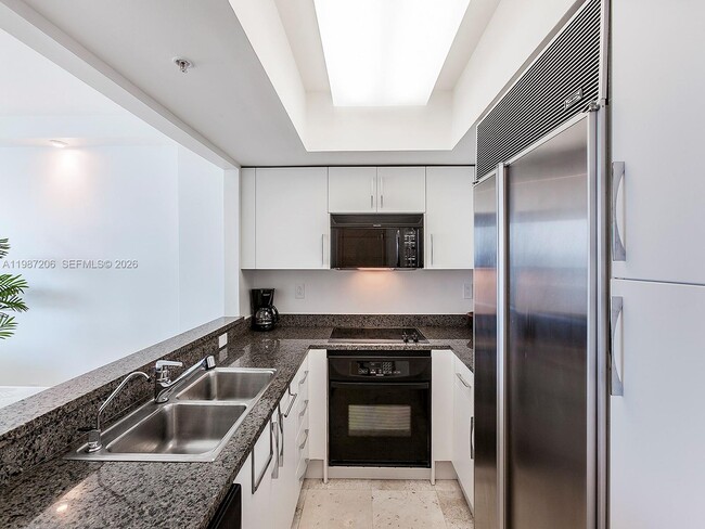 Building Photo - 1500 Ocean Dr