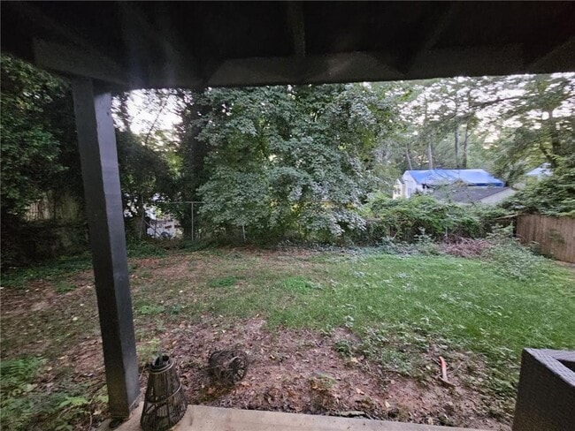 Building Photo - 1129 Graymont Dr SW