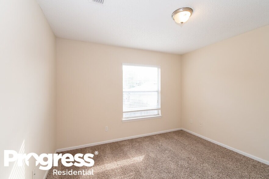 Building Photo - 3338 International Village Ct