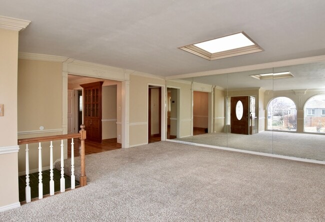 Building Photo - Great Three Bedroom Home in Cottonwood Heights!!!