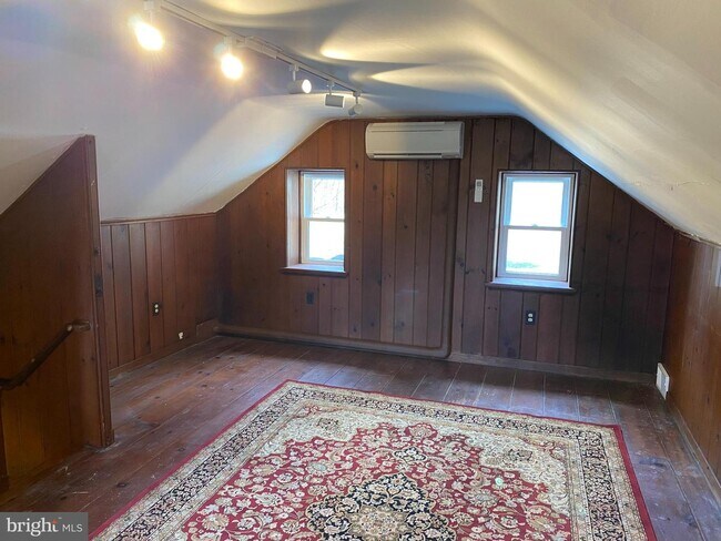 Building Photo - 1241 Taylorsville Rd