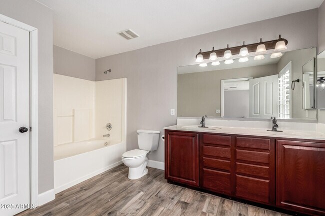 Building Photo - 3049 S Sierra Heights Cir