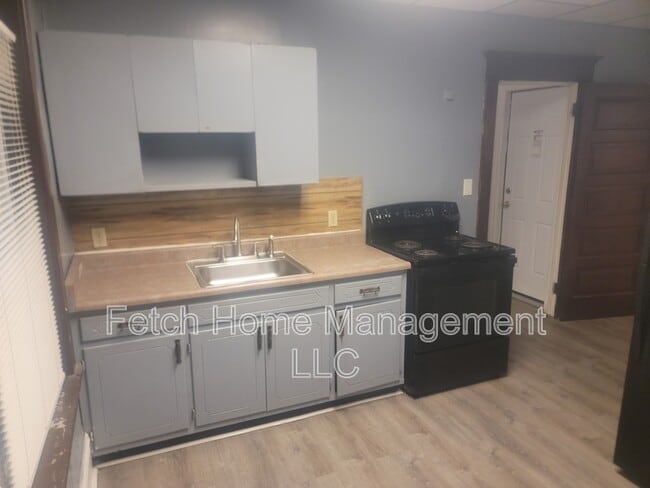 Building Photo - 19 S 19th St