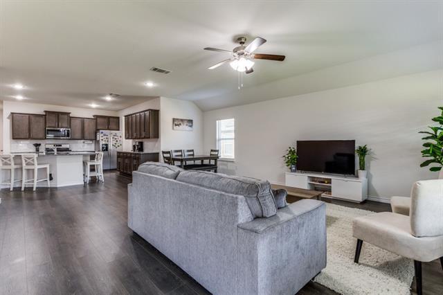 Building Photo - 603 Calm Springs Dr