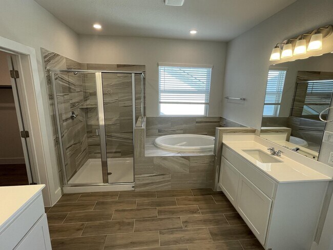 Building Photo - 151 Buckle Cove