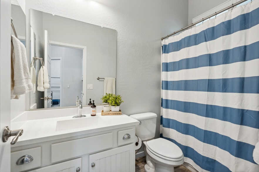 Bathroom - 10560 E Nichols Ave