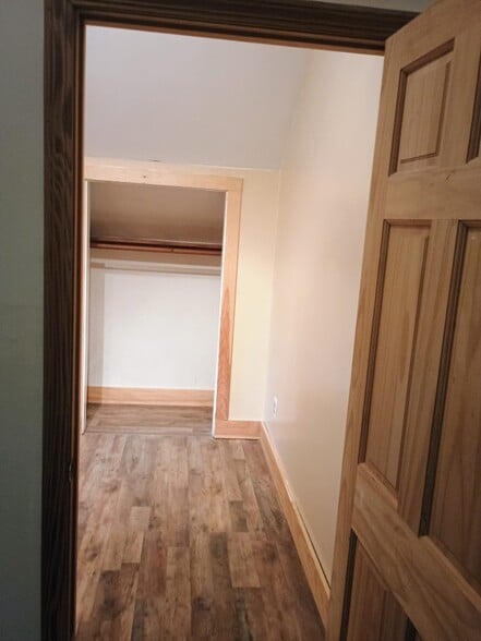 Building Photo - 856 Rockland Rd
