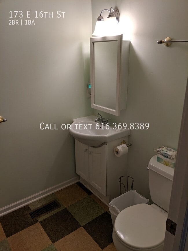 Building Photo - 173 E 16th St