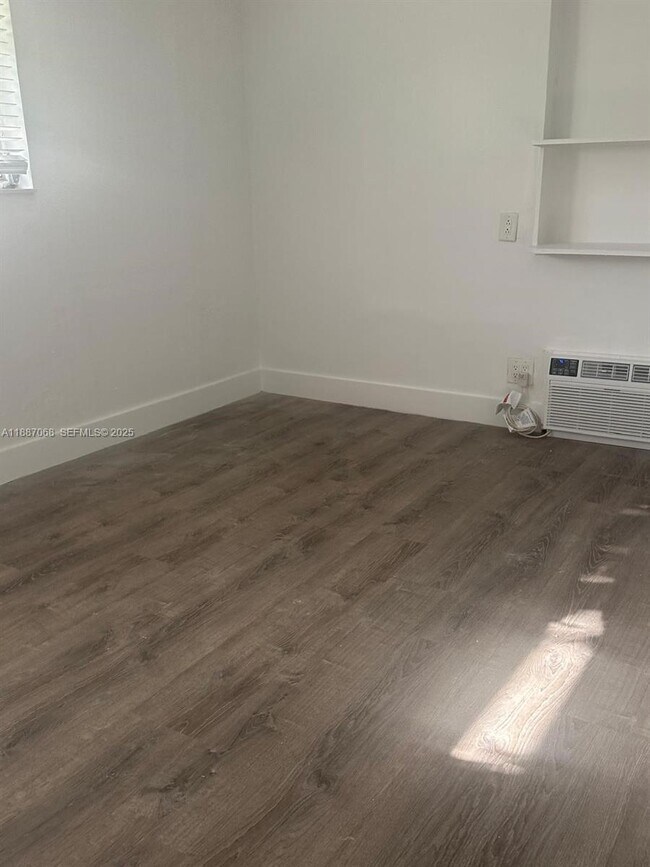 Building Photo - 6805 Abbott Ave