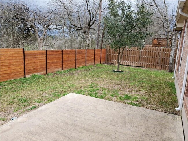 Building Photo - 4310 Reynosa Dr