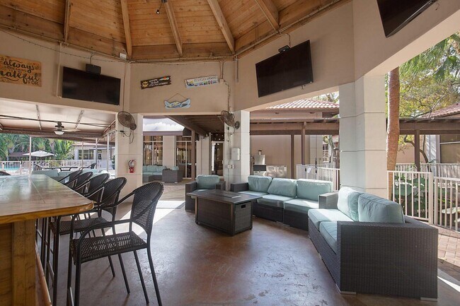 Building Photo - 10341 Buena Ventura Dr