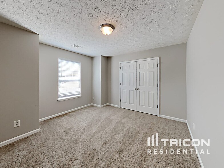 Building Photo - 140 Rankin Cir