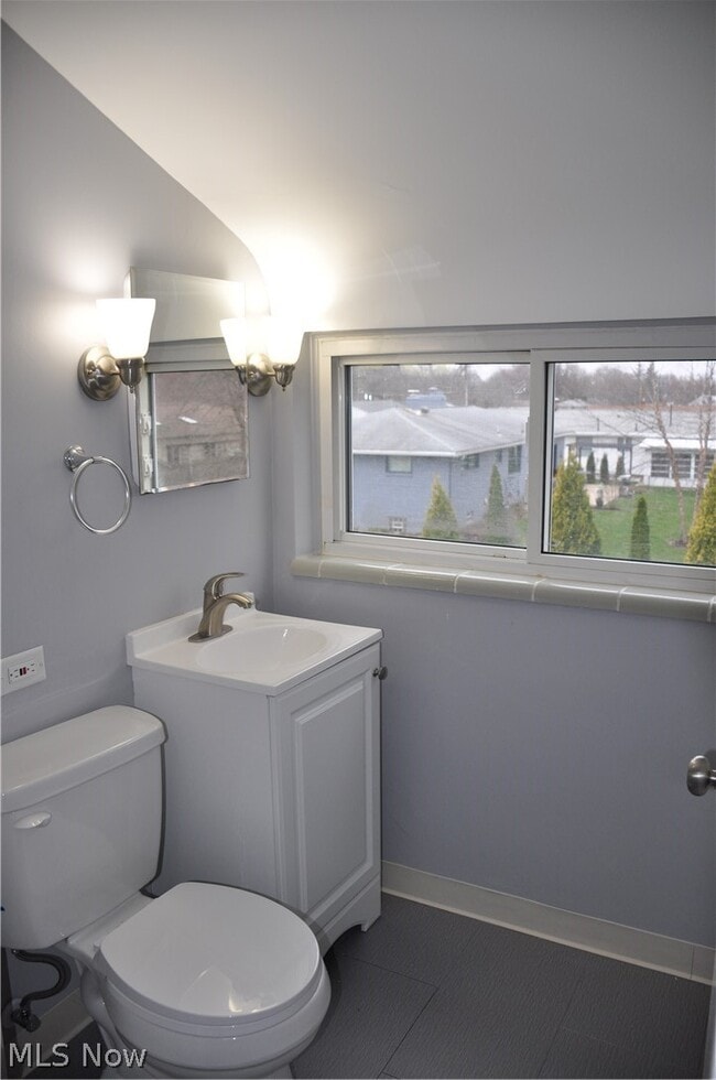 Building Photo - 539 Royer Ave NW