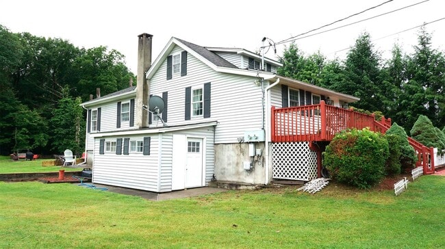 Building Photo - 63 Walker Valley Rd