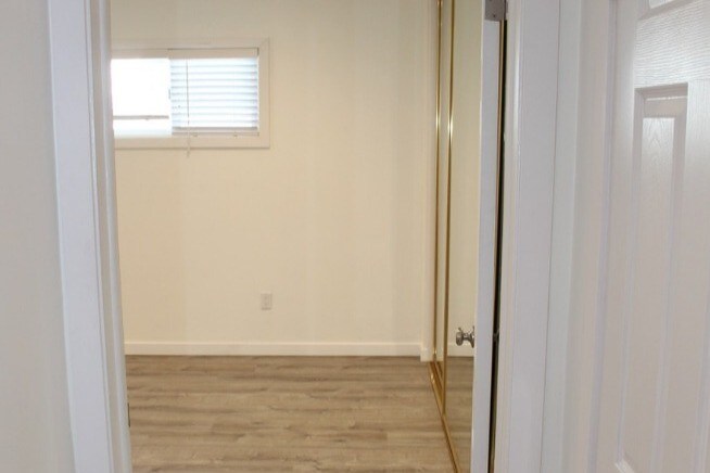 Master Bedroom Entry Way - 9703 National Blvd