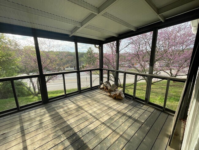 Building Photo - 3602 Wellington Ln