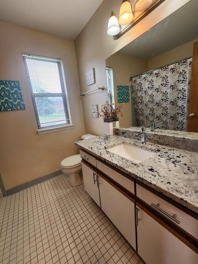Building Photo - 42722 Lilley Pointe Dr