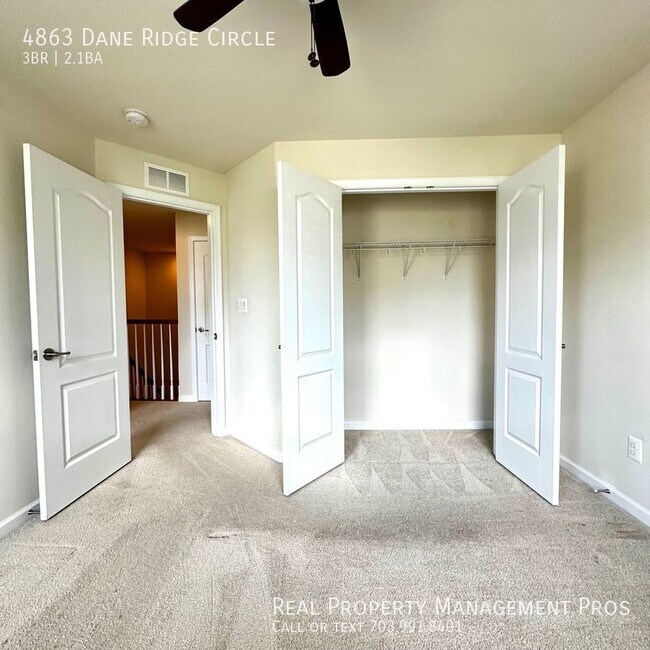 Building Photo - 4863 Dane Ridge Cir