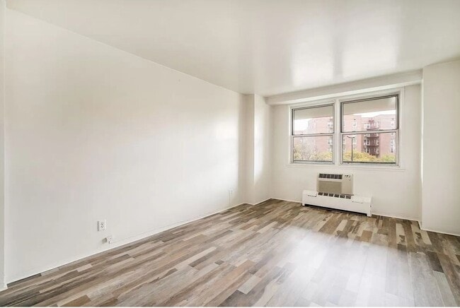 Building Photo - Nicely renovated one bedroom one bathroom