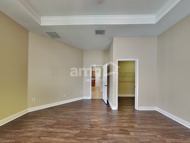 Building Photo - 7550 Bulls Head Dr