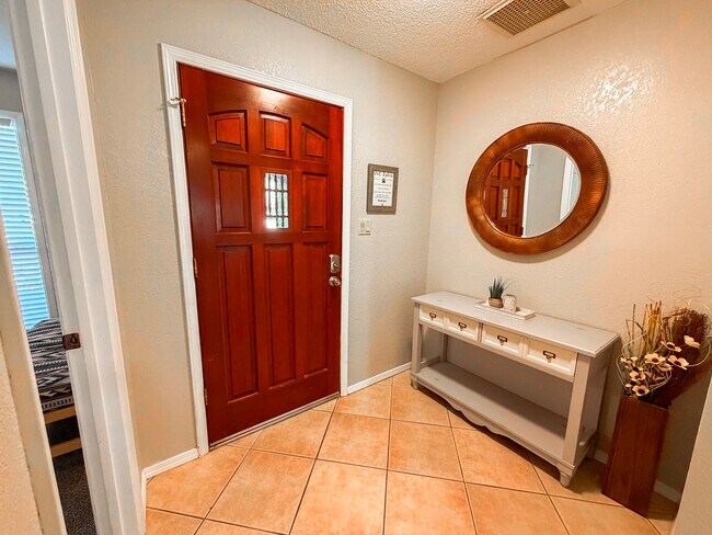 Building Photo - 2310 Nevada Dr