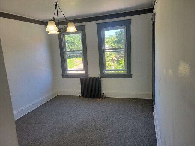 Building Photo - 178 Spruce St