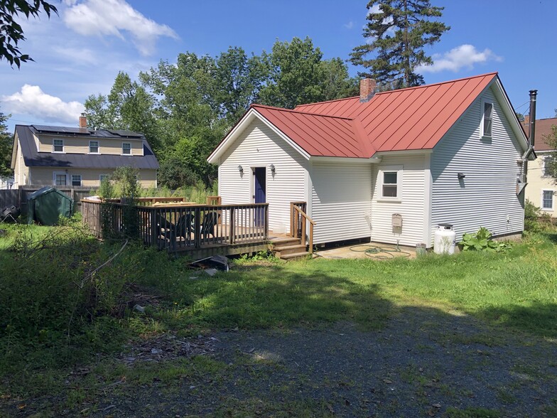 deck and parking - 100 Atwood Ave