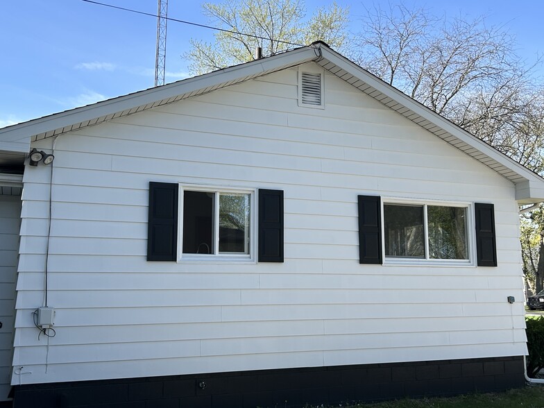 Side of Home - 3383 Locust Ln