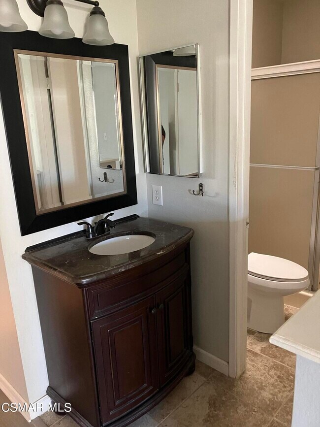 Building Photo - 2558 Northlake Cir