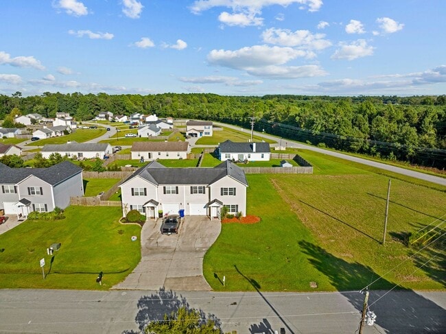 Building Photo - 216 Smallwood Rd