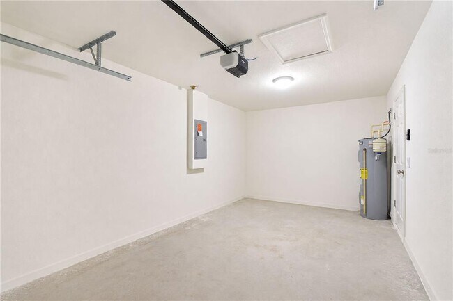 Building Photo - 510 SW 15th Ave