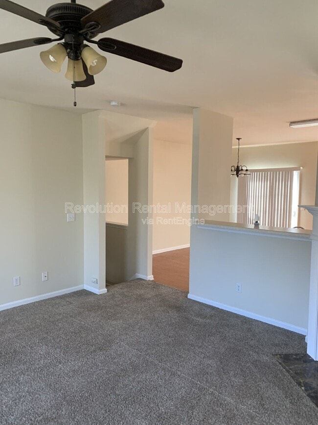 Building Photo - 6800 Blackstone Pl