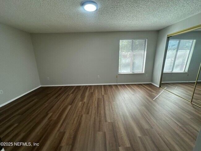 Building Photo - 7042 Prestwick Cir S