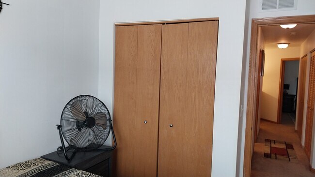 Building Photo - 12745 W Wakefield Dr