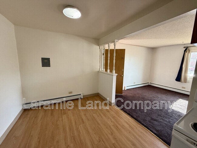 Building Photo - 1503 E Baker St