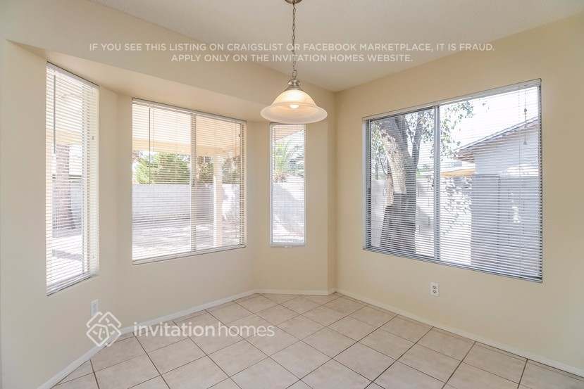 Building Photo - 3819 E Harmony Ave