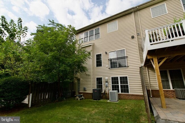 Building Photo - 6411 Velliety Ln