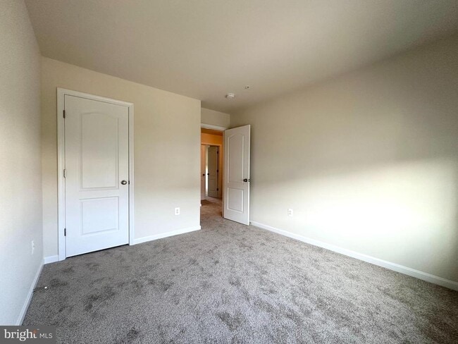 Building Photo - 10373 Lantern Ln