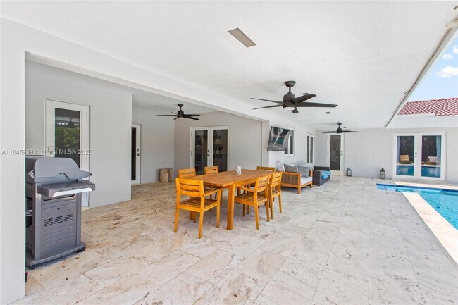 Building Photo - 14270 SW 74th Ct