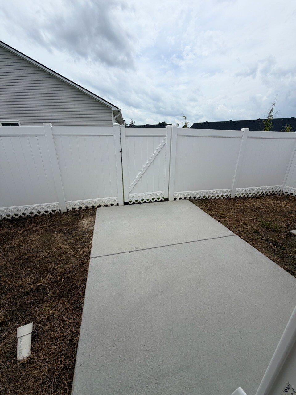 Building Photo - 209 Brackish Dr
