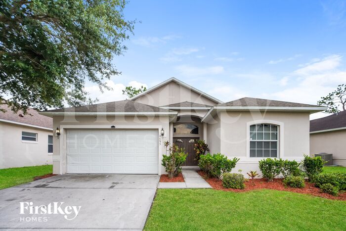 Primary Photo - 4693 Huron Bay Cir