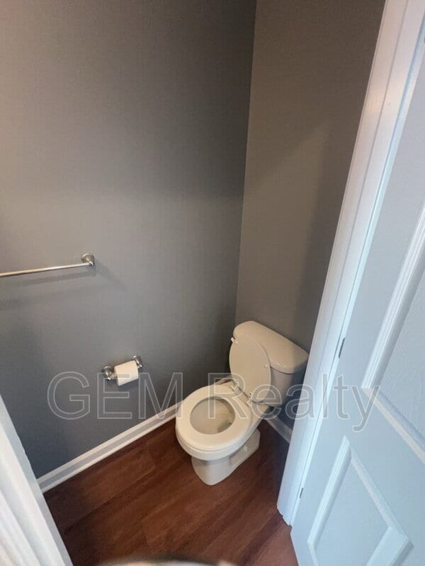 Building Photo - 7120 Azalea Dr