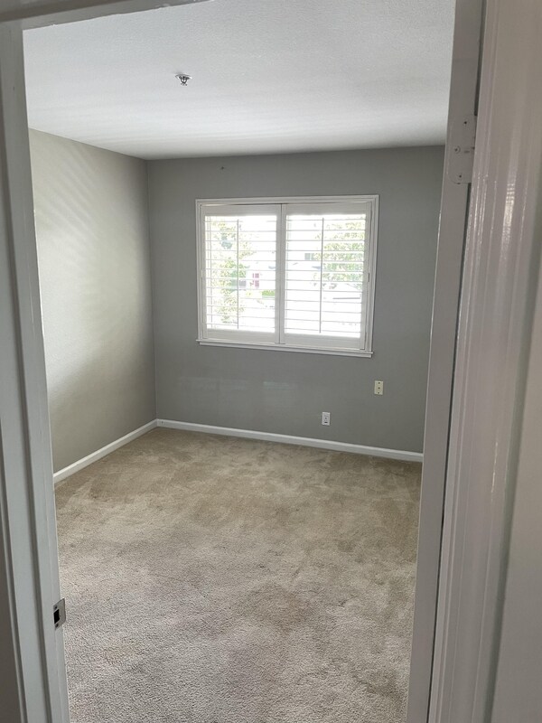 Building Photo - 7458 Madera Pl