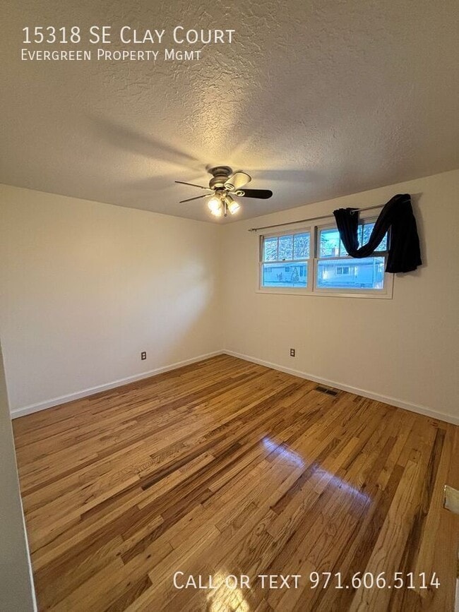 Building Photo - 15318 SE Clay Ct