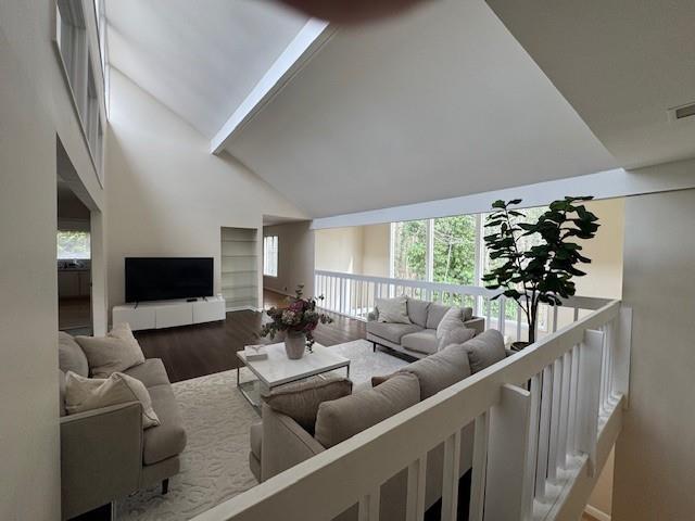 Building Photo - 192 Kings Row NE