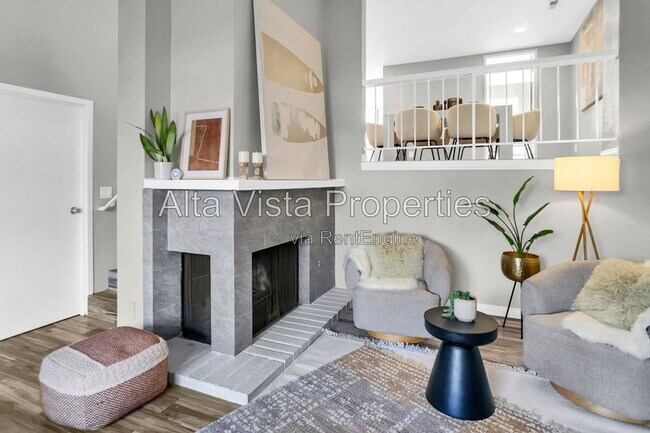 Building Photo - 4082 Mahaila Ave
