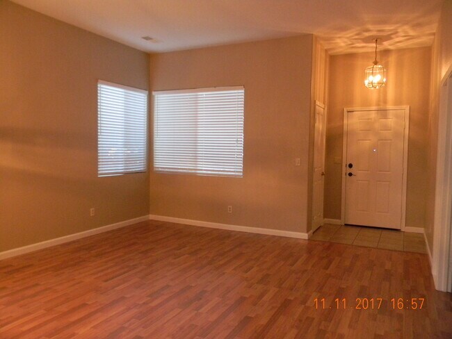 Building Photo - Roseville, Cresleigh Highlands, Near Galleria Mall, Single Story 3/4 Bed/office , Gardner, Patio ...