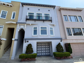 Building Photo - 3236 Octavia St