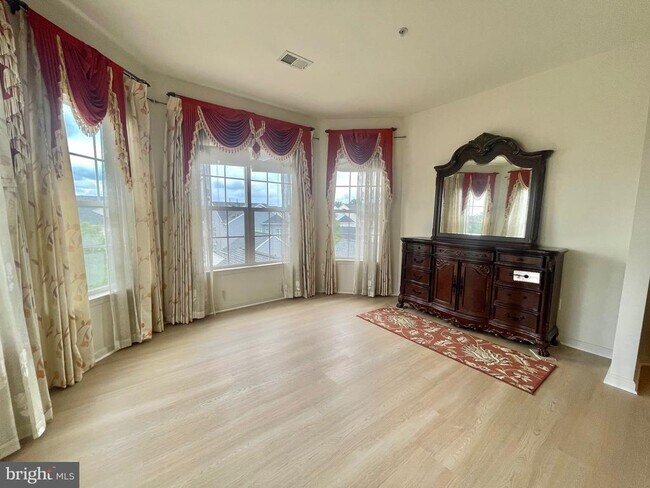 Building Photo - 23110 Mistflower Dr
